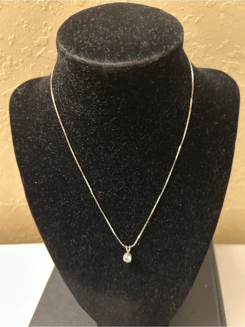 Classic Monet Solitaire Pendant Necklace in Silver - Women Jewelry